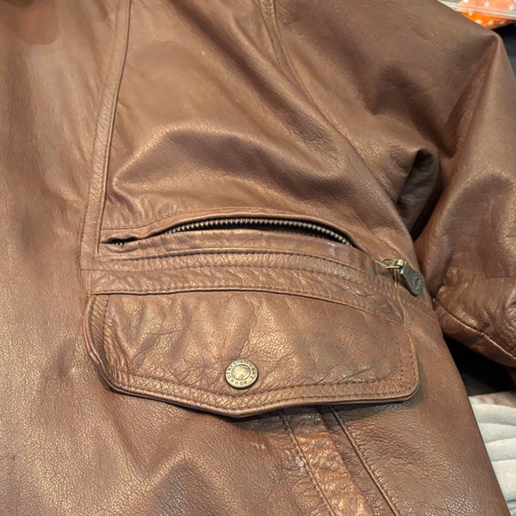 Roundtree & Yorke Brown Leather Bomber Jacket - Picture 4 of 10
